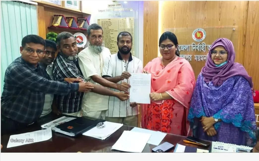 ফুলপুরে ধানের ন্যায্যমূল্যের দাবিতে কৃষক দলের স্মারকলিপি