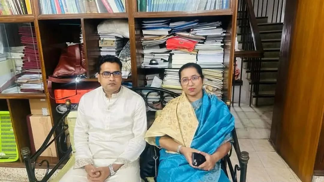 সংরক্ষিত নারী আসনের সংসদ সদস্য নিলুফার চৌধুরী মনিকে অভিনন্দন জানালেন স্বেচ্ছাসেবক দল নেতা মহিবুল হক রানা